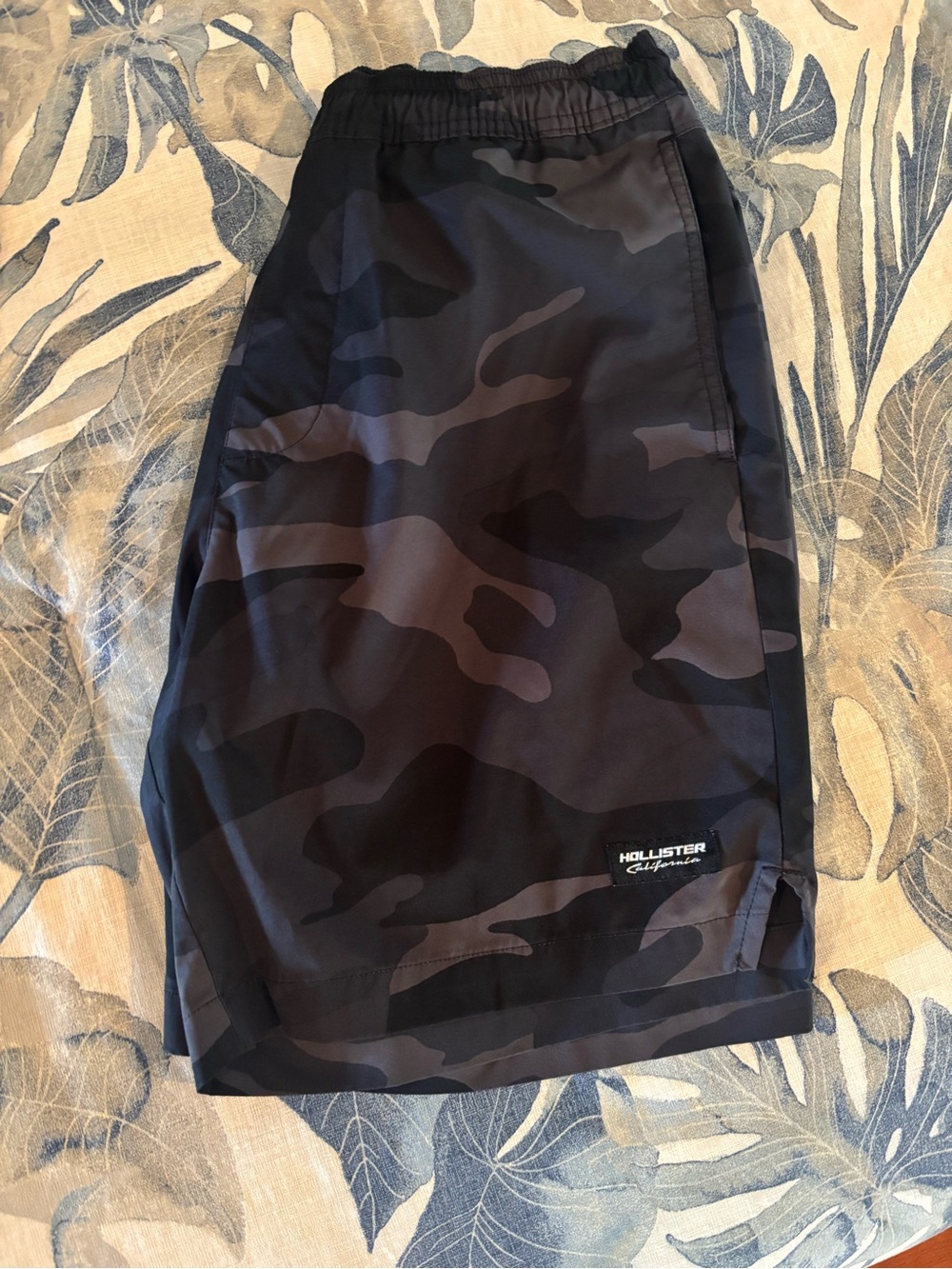 Hollister Men's Dark Gray & Black Camo Swim Shorts